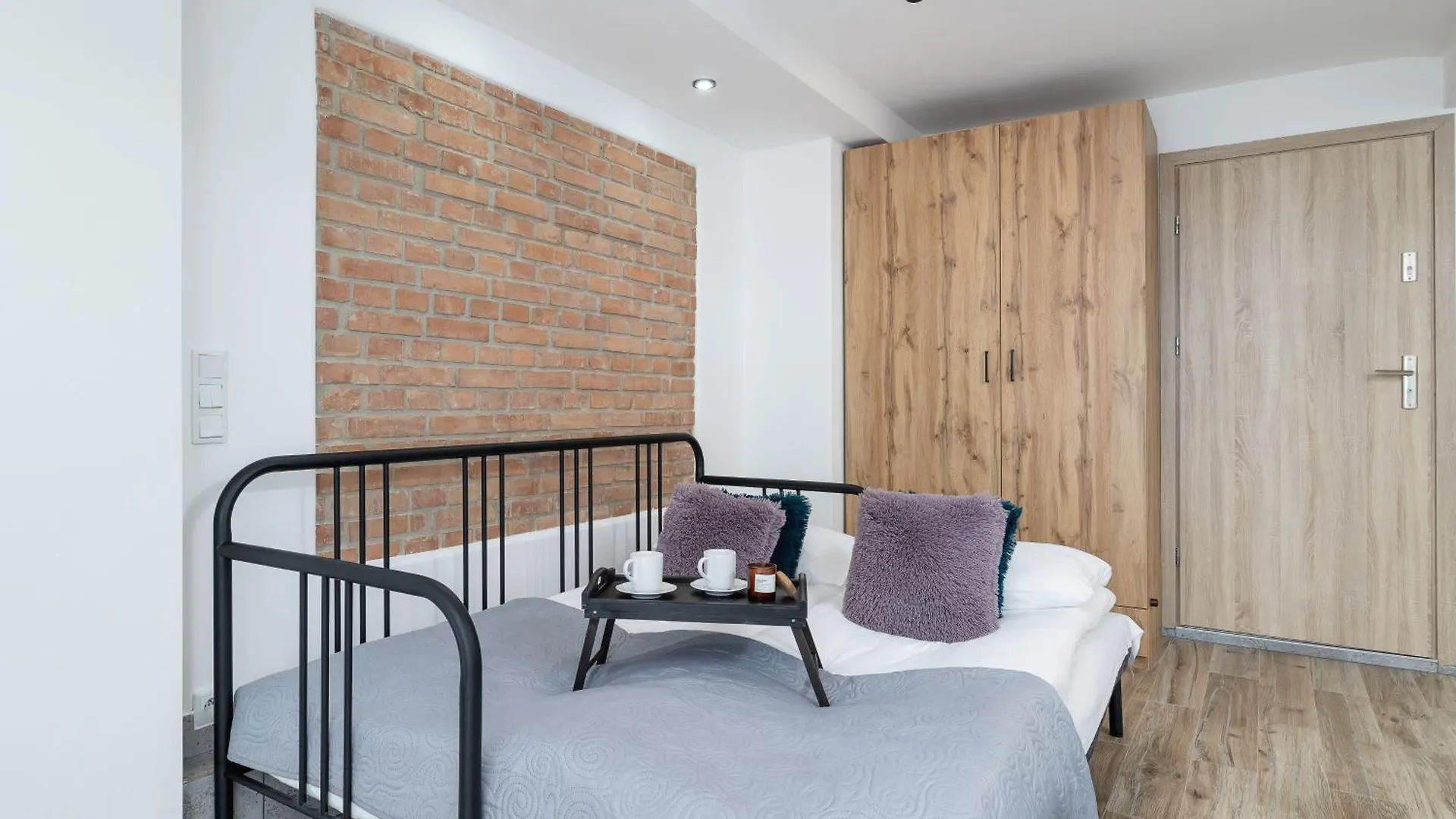 Classic & Elegant Apartments Moniuszki In Krakow By Noclegi Renters