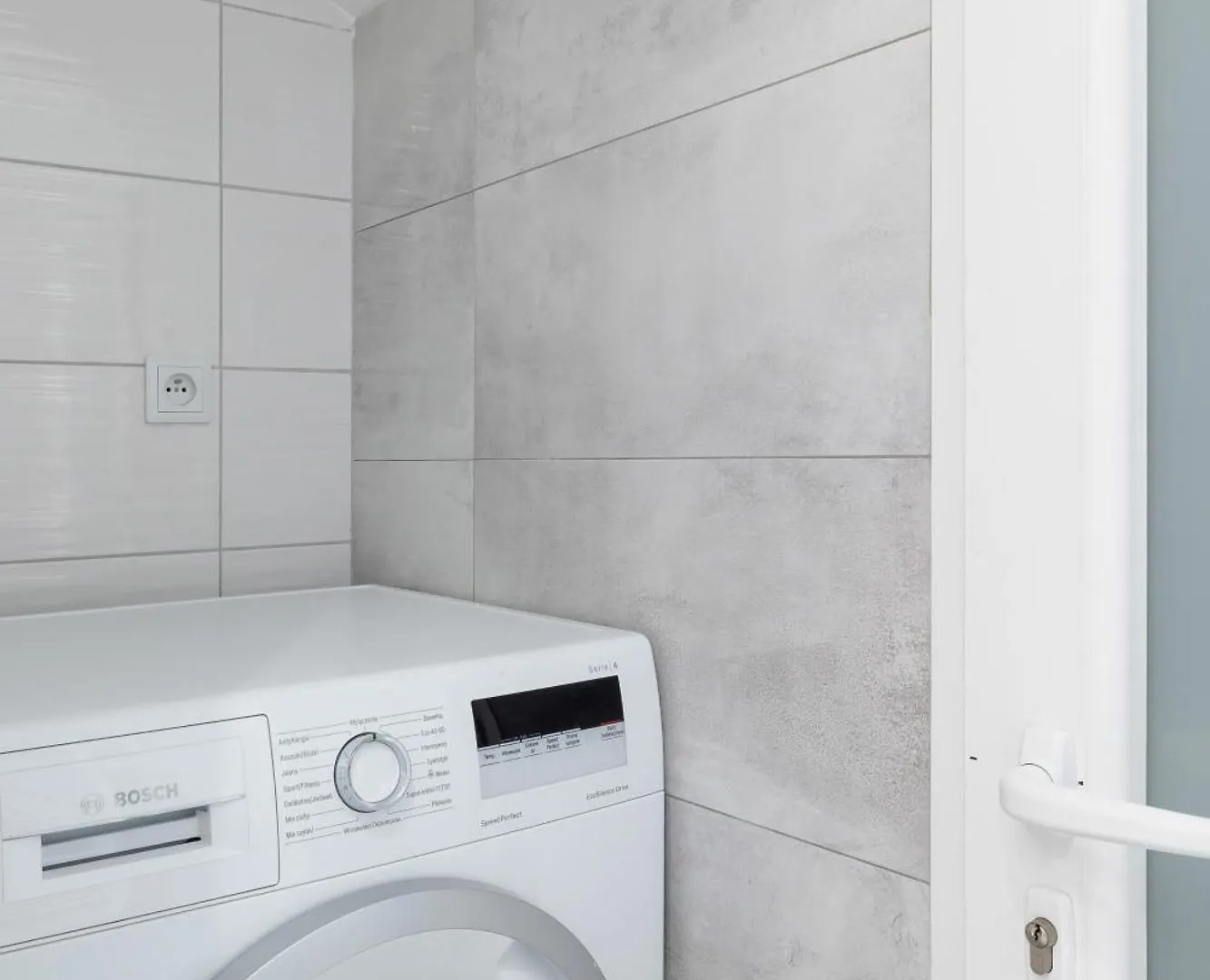 Classic & Elegant Apartments Moniuszki In Krakow By Noclegi Renters