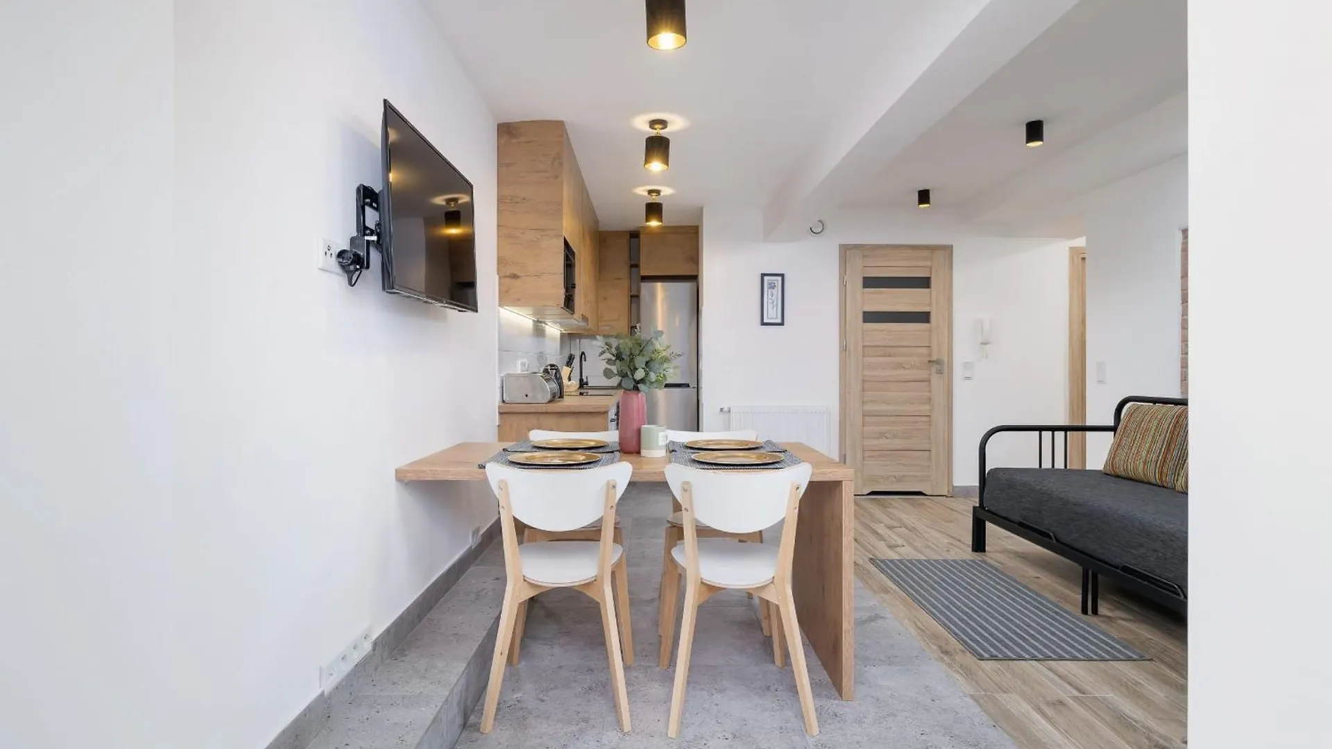 Classic & Elegant Apartments Moniuszki In Krakow By Noclegi Renters 0*,