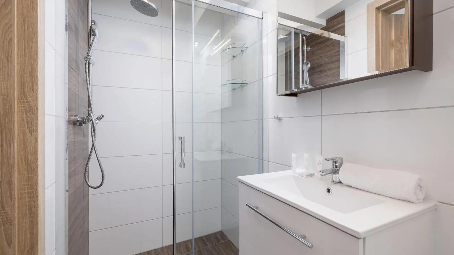 Classic & Elegant Apartments Moniuszki In Krakow By Noclegi Renters Poland